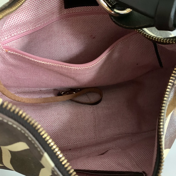 Dooney & Bourke • safari giraffe hobo shoulder bag - Picture 6 of 8